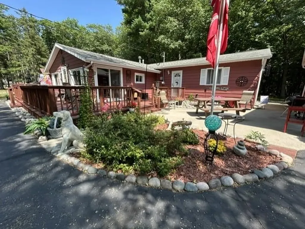 7468 E Cedar Lake Drive Oscoda Charter Township MI 48738