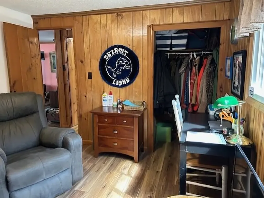 7468 E Cedar Lake Drive Oscoda Charter Township MI 48738