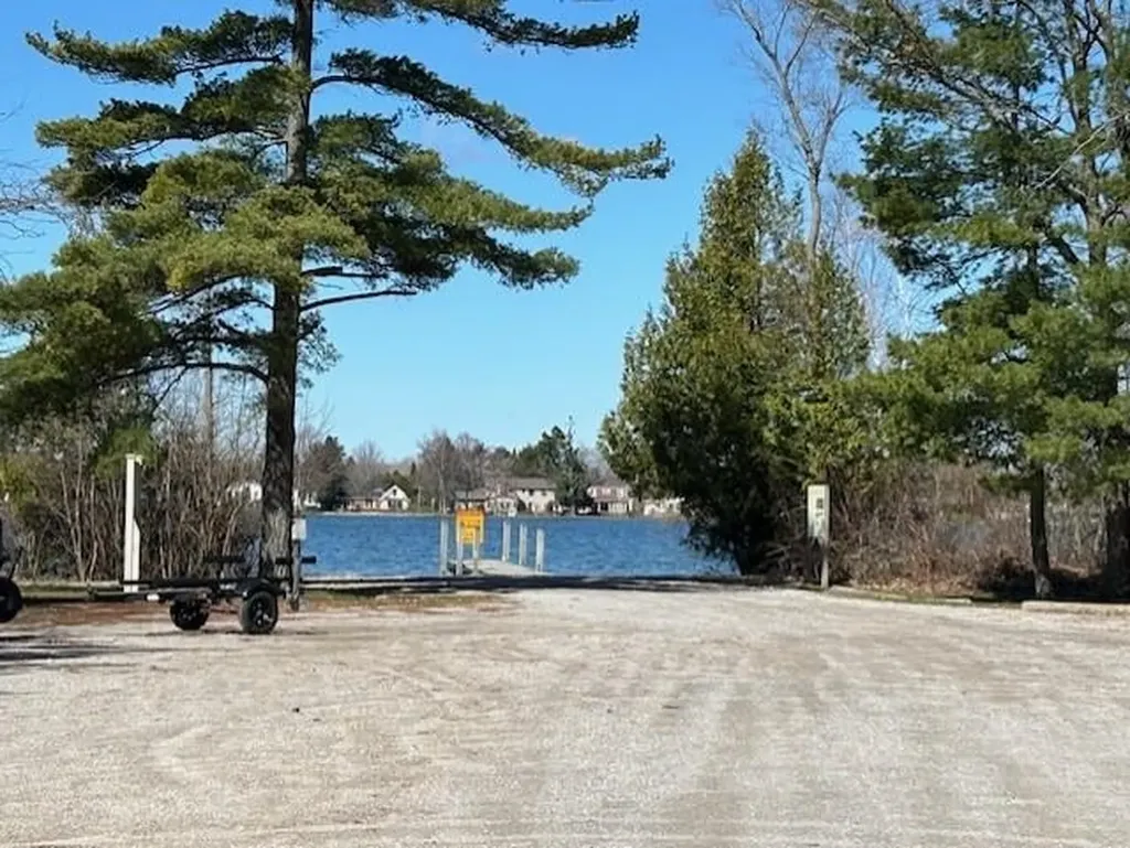 7468 E Cedar Lake Drive Oscoda Charter Township MI 48738