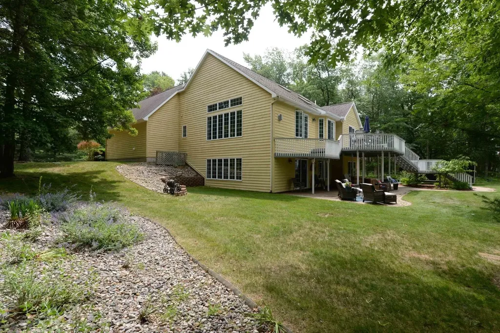 7021 Lakewood Drive Oscoda Charter Township MI 48750
