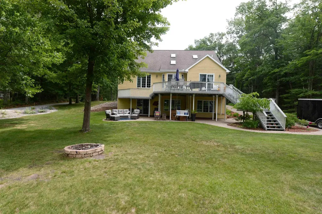 7021 Lakewood Drive Oscoda Charter Township MI 48750