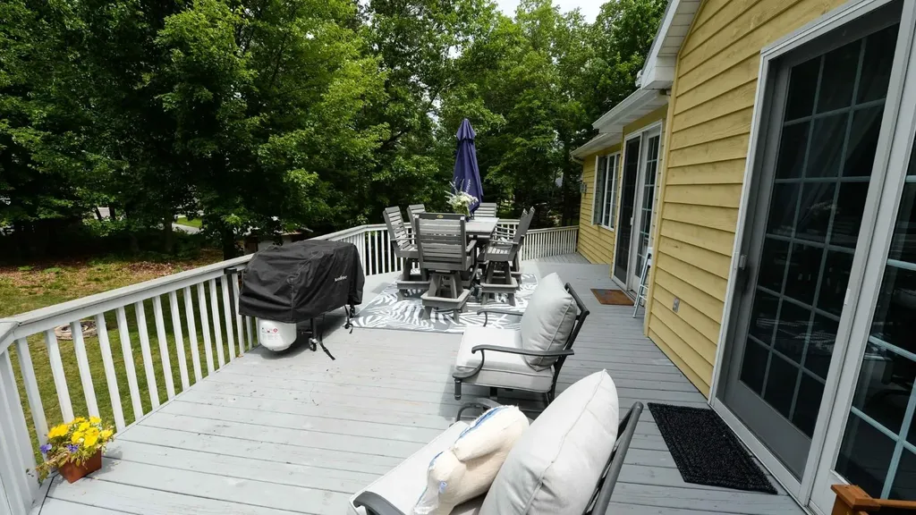 7021 Lakewood Drive Oscoda Charter Township MI 48750