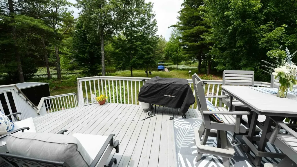 7021 Lakewood Drive Oscoda Charter Township MI 48750