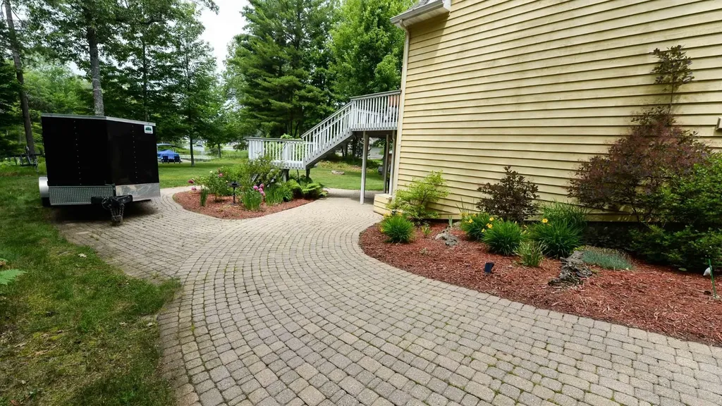 7021 Lakewood Drive Oscoda Charter Township MI 48750
