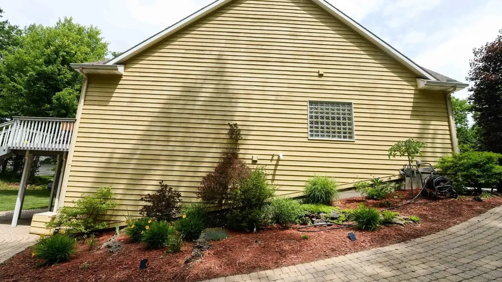 7021 Lakewood Drive Oscoda Charter Township MI 48750