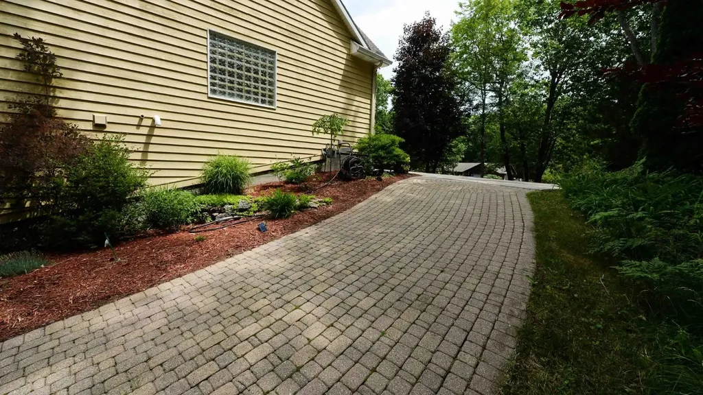 7021 Lakewood Drive Oscoda Charter Township MI 48750