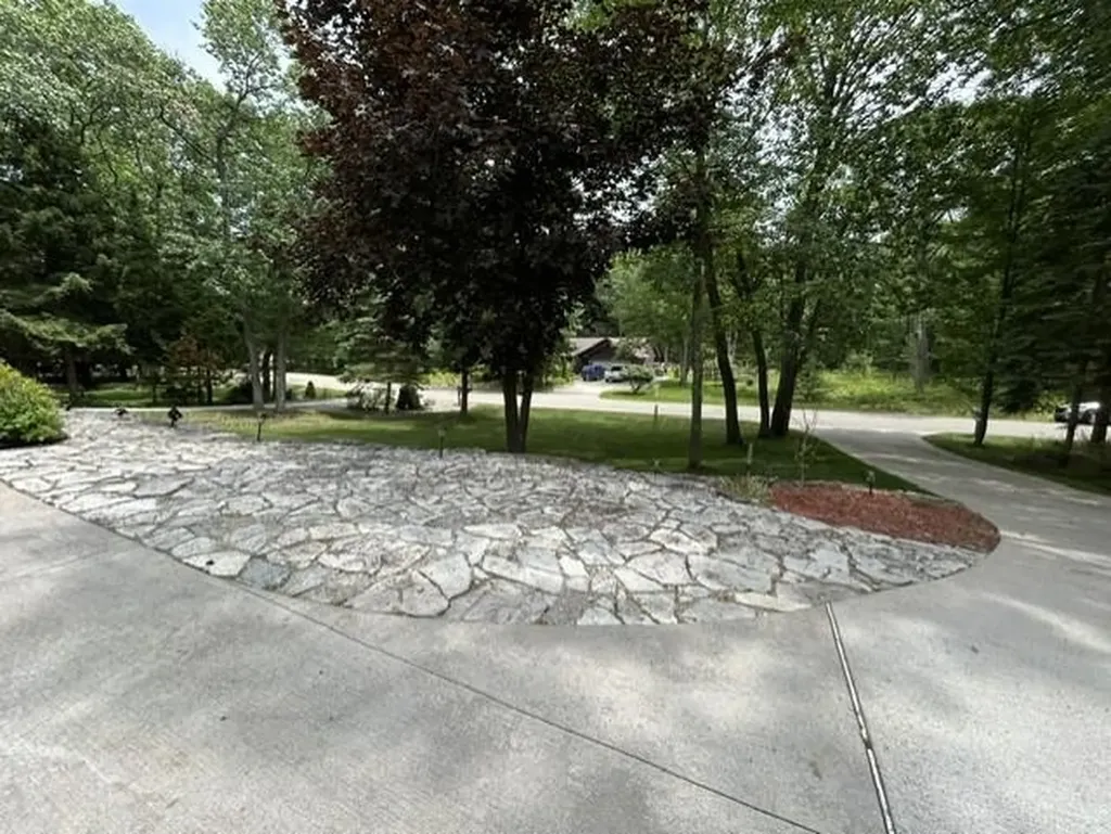 7021 Lakewood Drive Oscoda Charter Township MI 48750