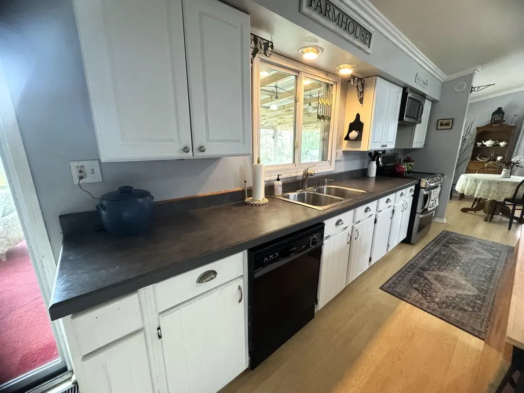 5251 M-55 Logan Township MI 48739