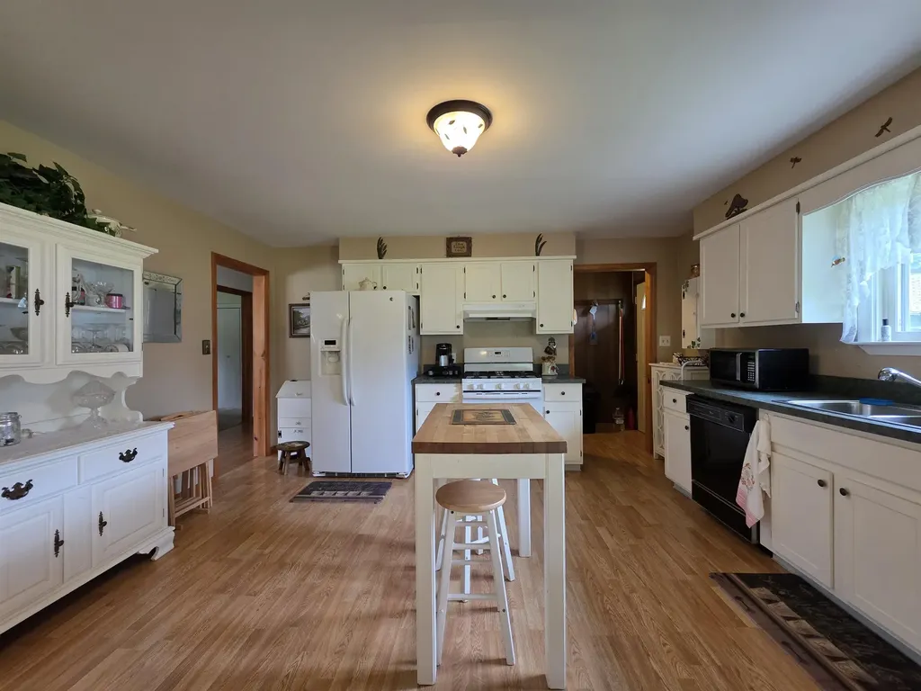 2353 Mills Road Mills Township MI 48756