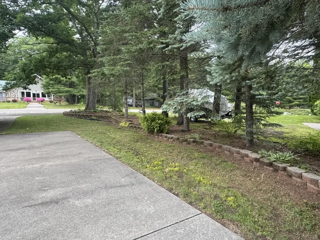 103 White Birch Roscommon Township MI 48629
