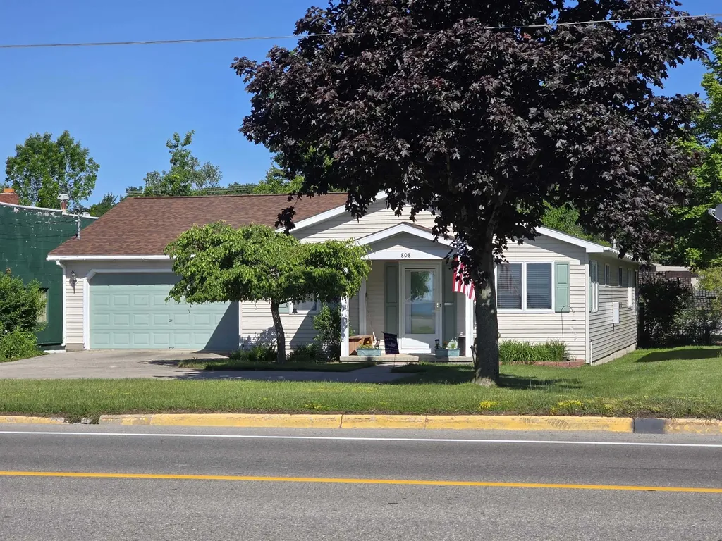 808 W Lake Street Tawas Township MI 48763