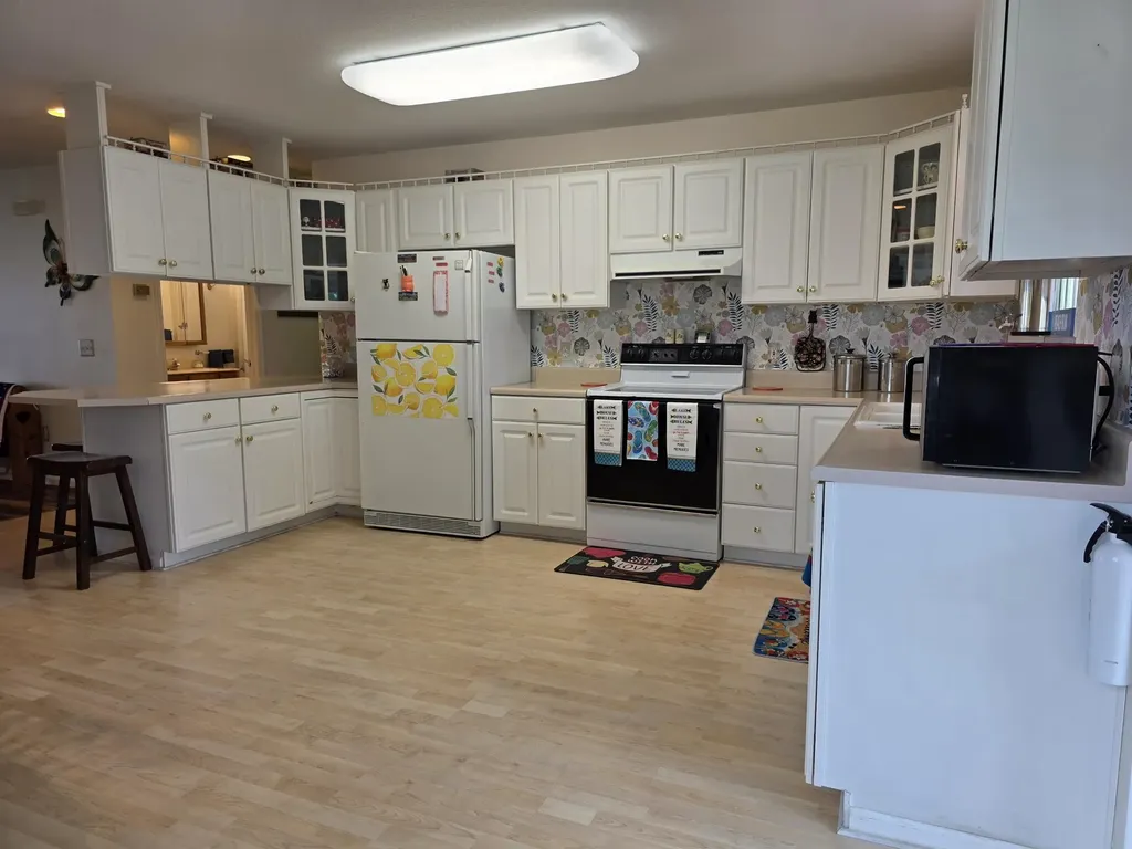 808 W Lake Street Tawas Township MI 48763
