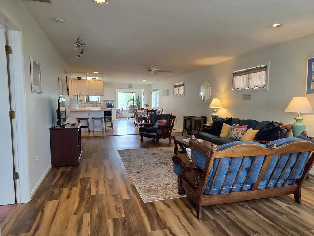 808 W Lake Street Tawas Township MI 48763