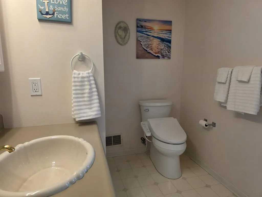 808 W Lake Street Tawas Township MI 48763