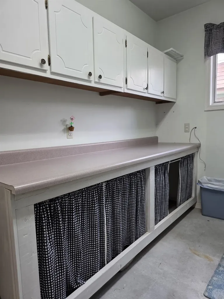 808 W Lake Street Tawas Township MI 48763