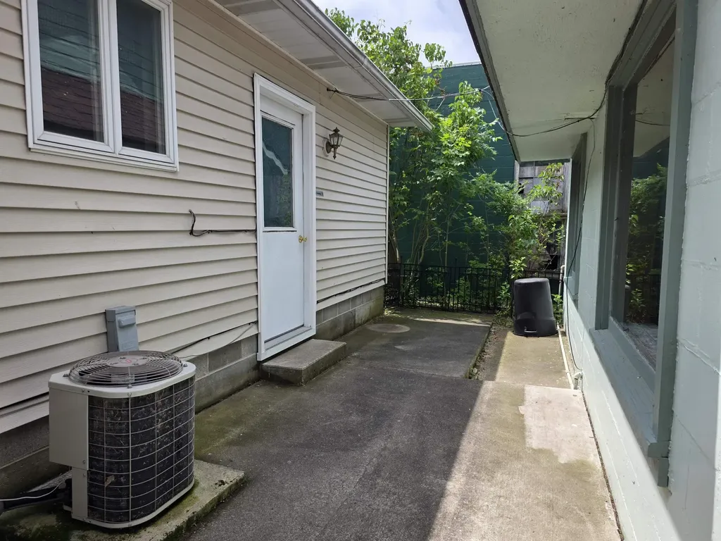 808 W Lake Street Tawas Township MI 48763