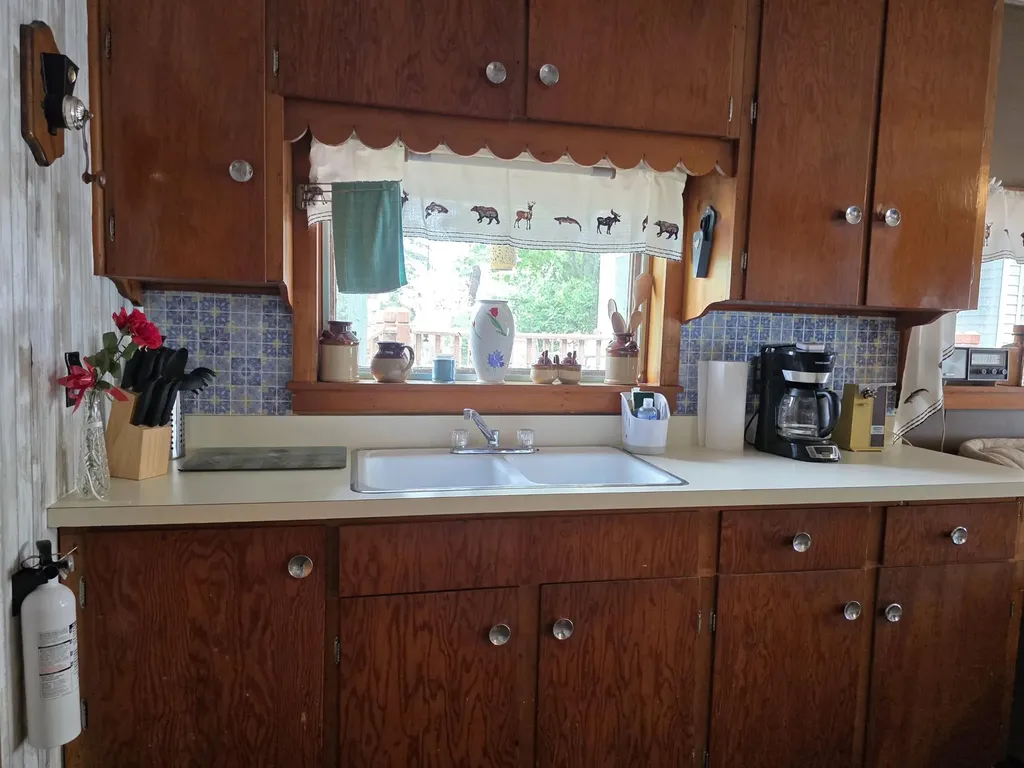 808 W Lake Street Tawas Township MI 48763