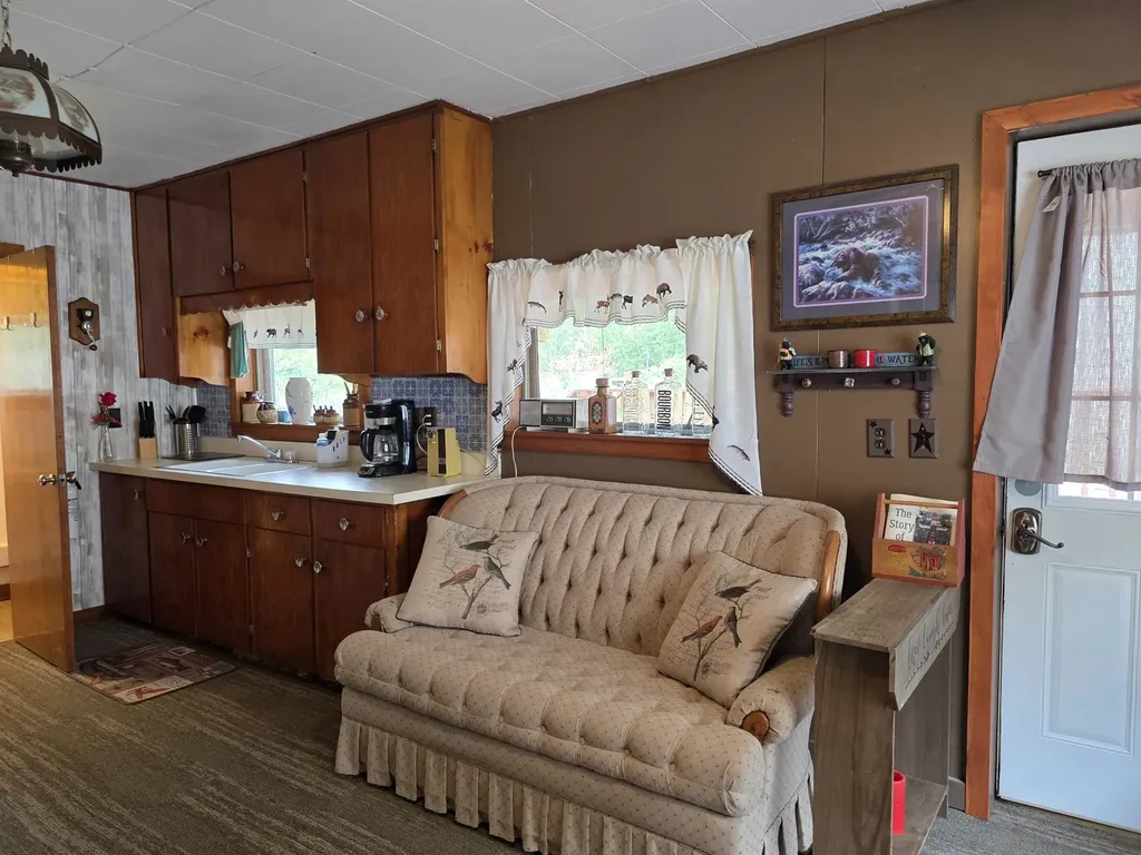 808 W Lake Street Tawas Township MI 48763