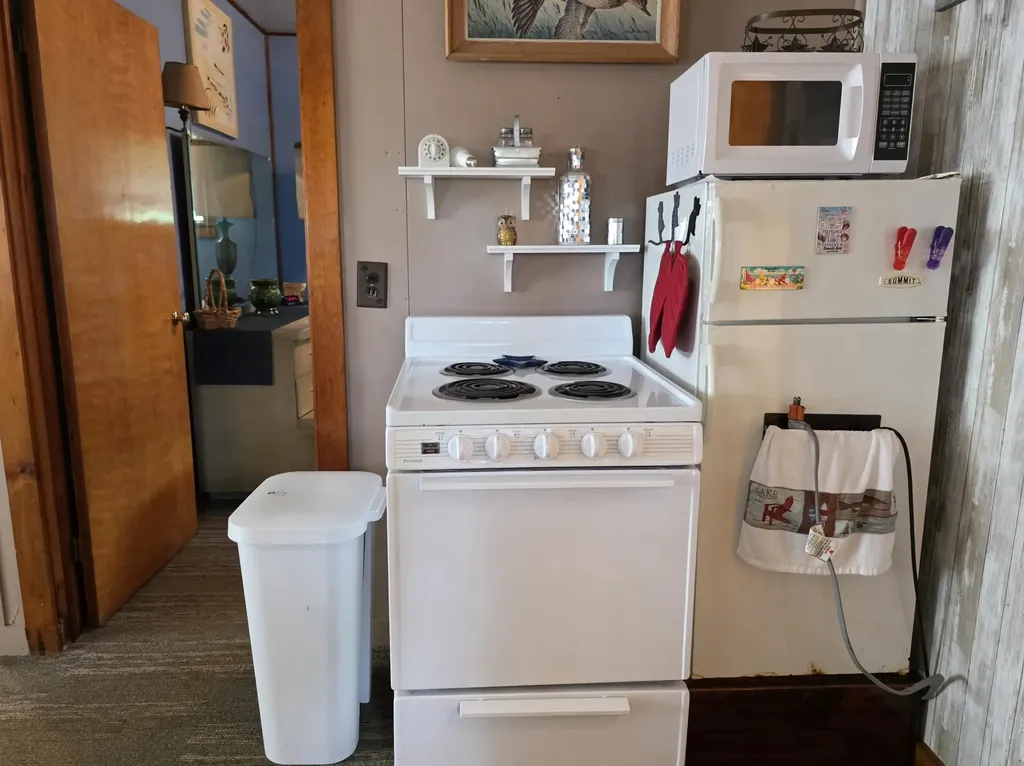 808 W Lake Street Tawas Township MI 48763