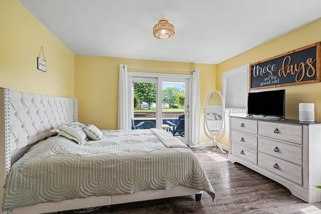 2210 E Lola Lane Au Gres Township MI 48703