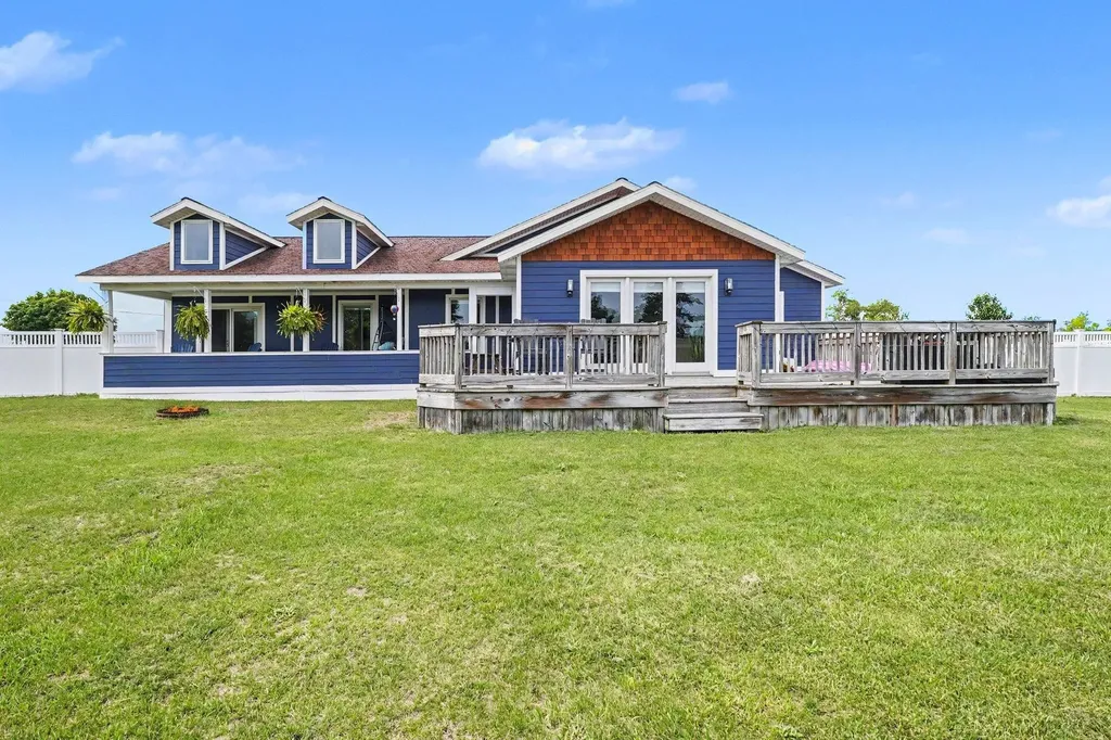2210 E Lola Lane Au Gres Township MI 48703