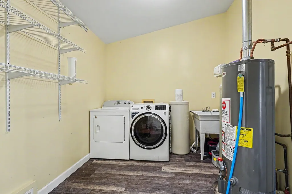 2210 E Lola Lane Au Gres Township MI 48703