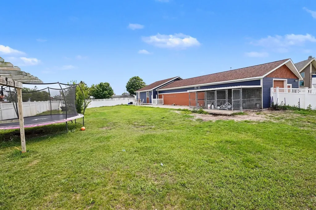 2210 E Lola Lane Au Gres Township MI 48703