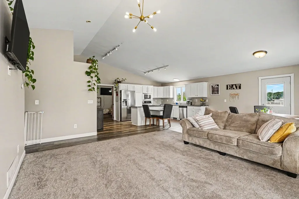 2210 E Lola Lane Au Gres Township MI 48703