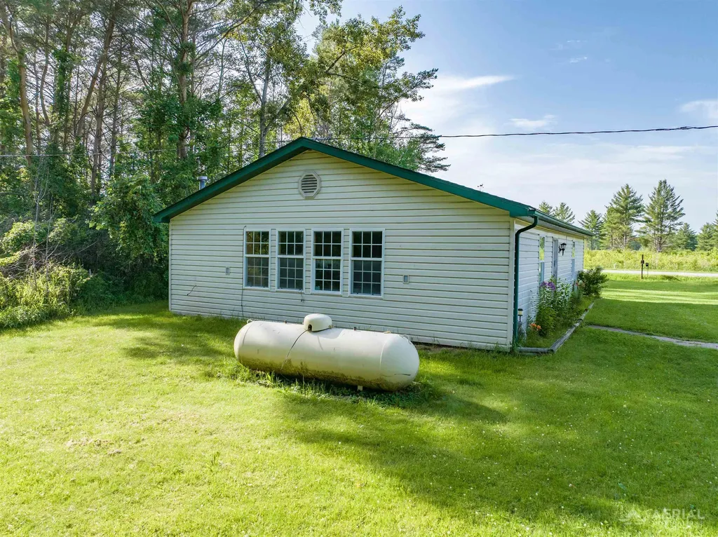 2882 School Road Bourret Township MI 48610