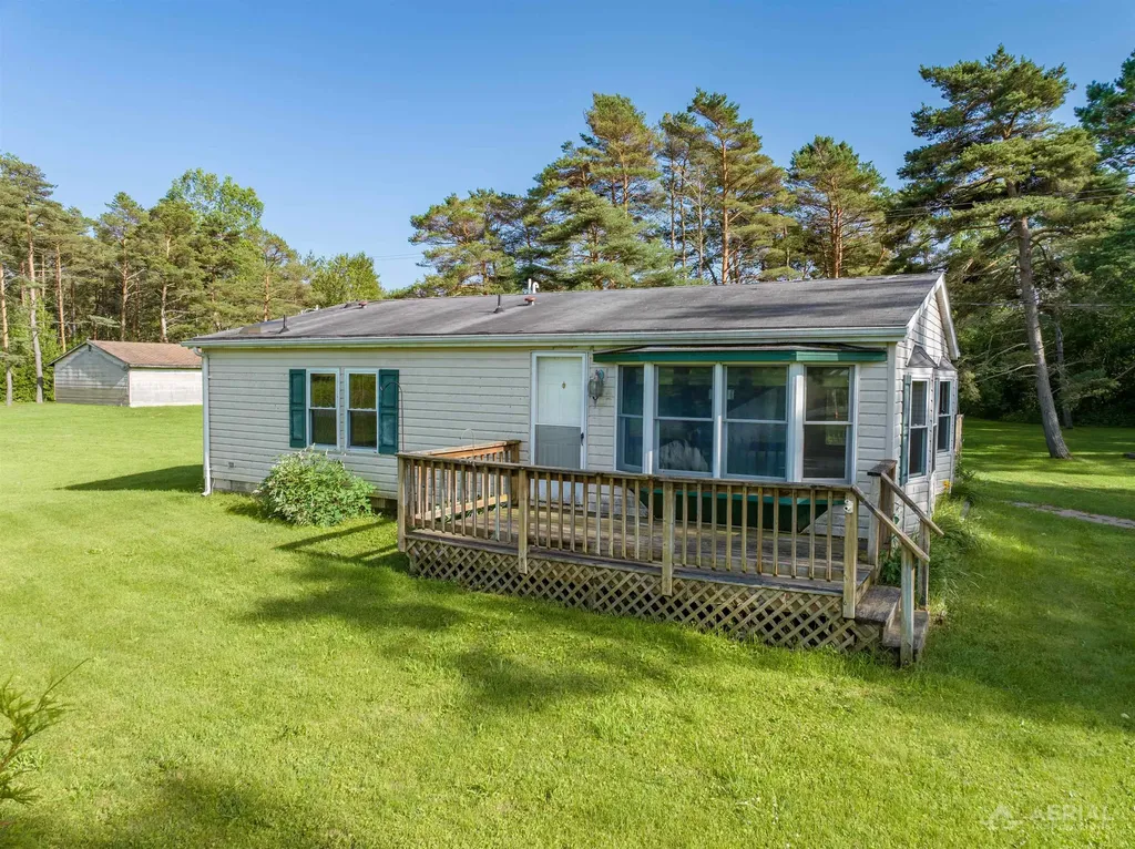 2882 School Road Bourret Township MI 48610