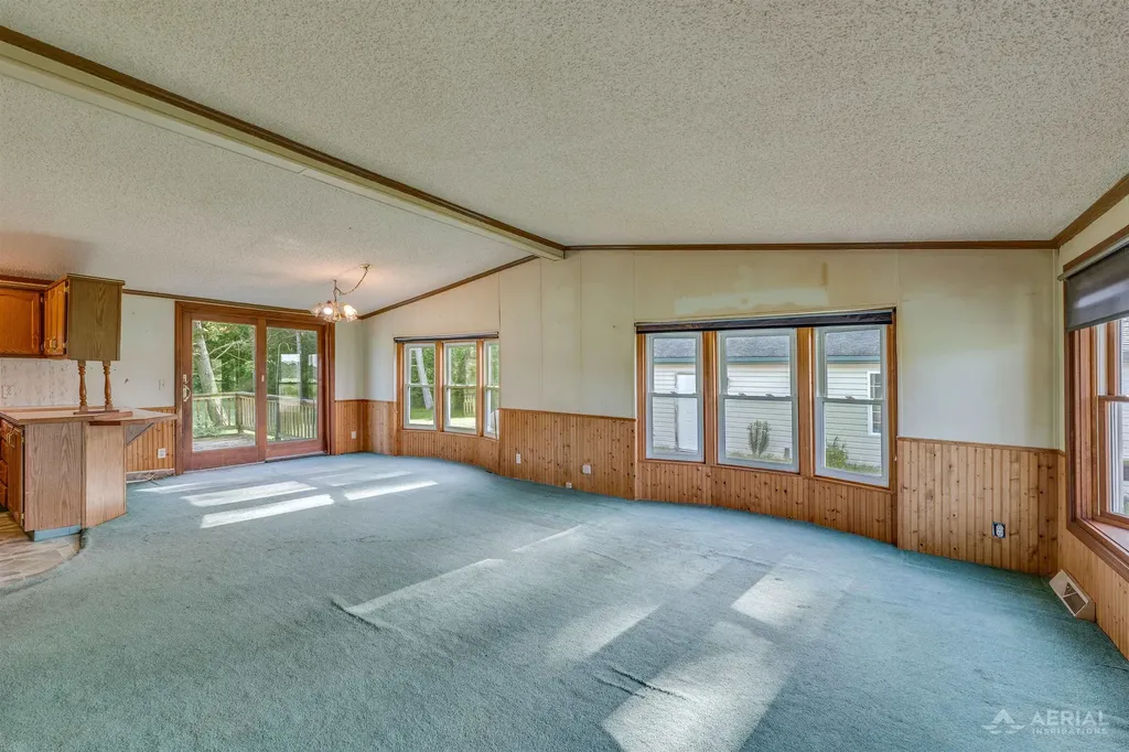 2882 School Road Bourret Township MI 48610