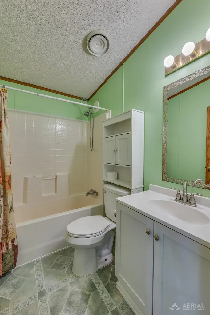 2882 School Road Bourret Township MI 48610