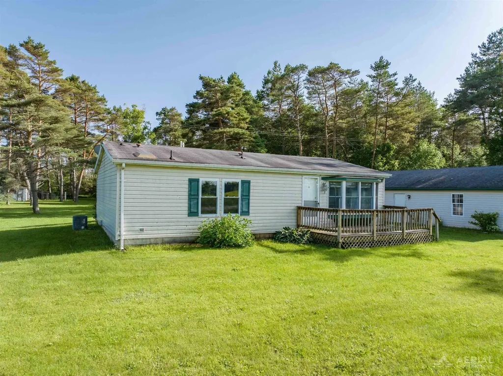 2882 School Road Bourret Township MI 48610