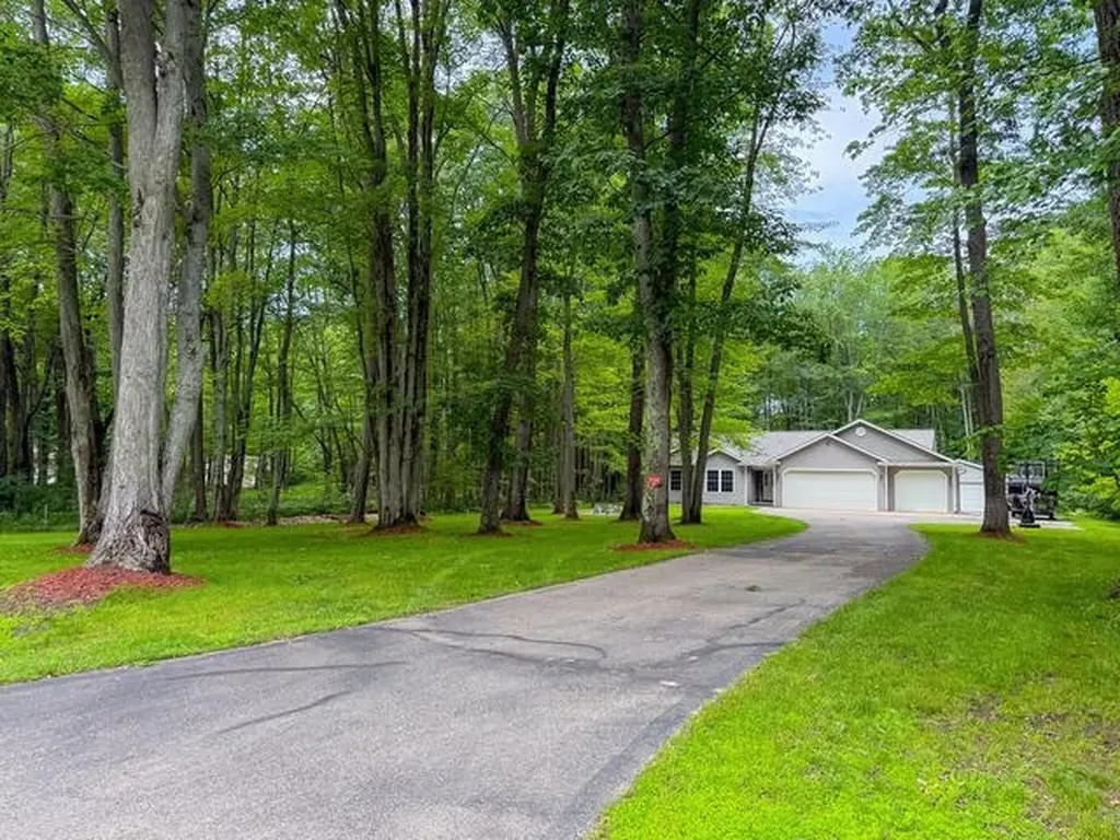 3120 Kens Place Markey Township MI 48653