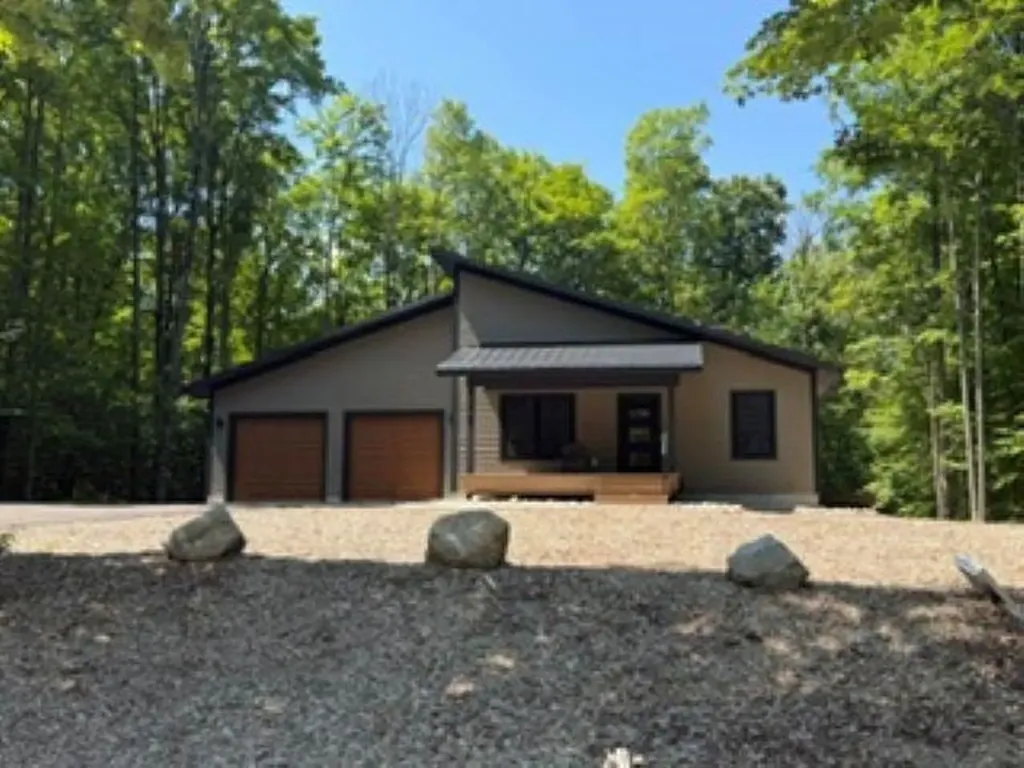 2418 Hawks Drive Kearney Township MI 49615
