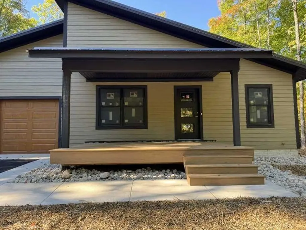 2418 Hawks Drive Kearney Township MI 49615