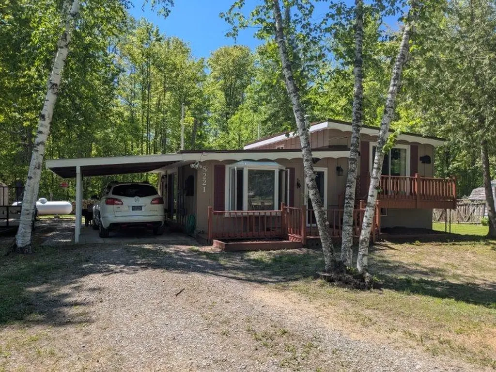 8221 Avalon Drive Plainfield Township MI 48739