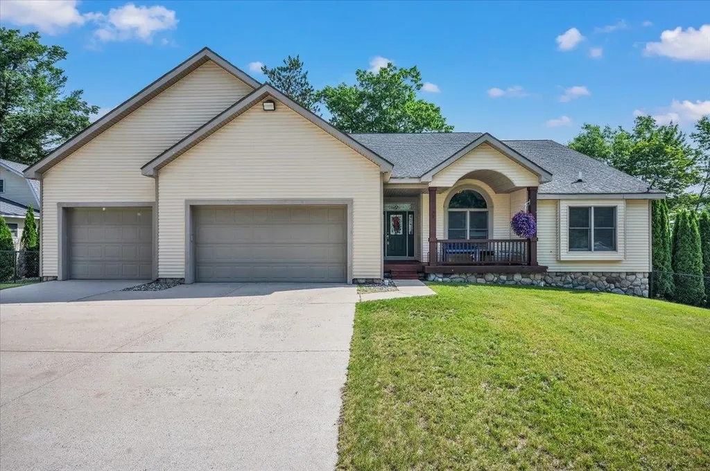 8382 Grace Street Plainfield Township MI 48739
