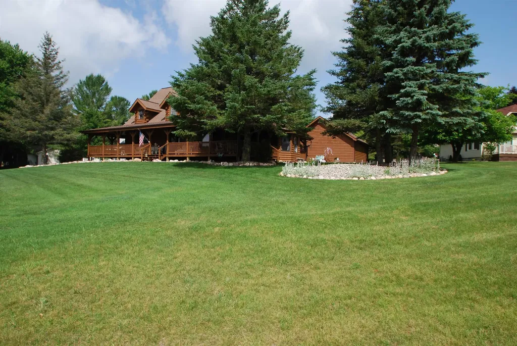 5592 Linksview Way Butman Township MI 48624
