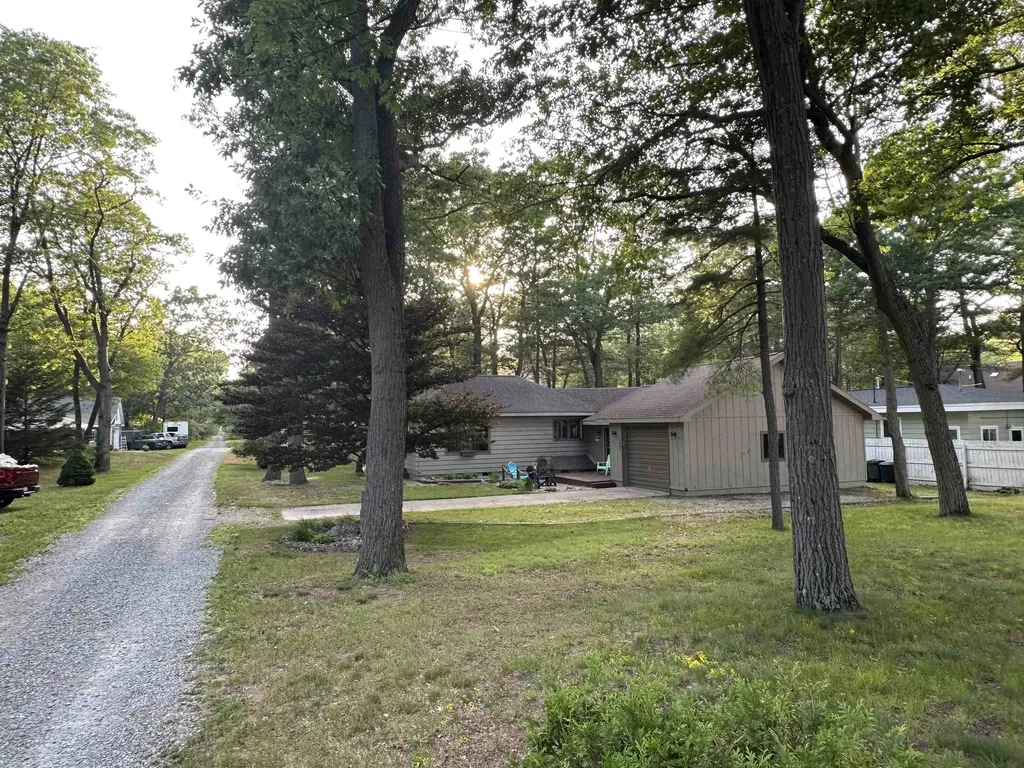 5437 E 8th Street Sims Township MI 48703