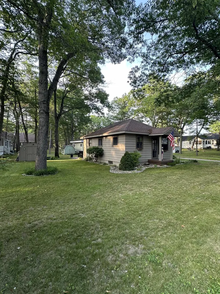 5437 E 8th Street Sims Township MI 48703