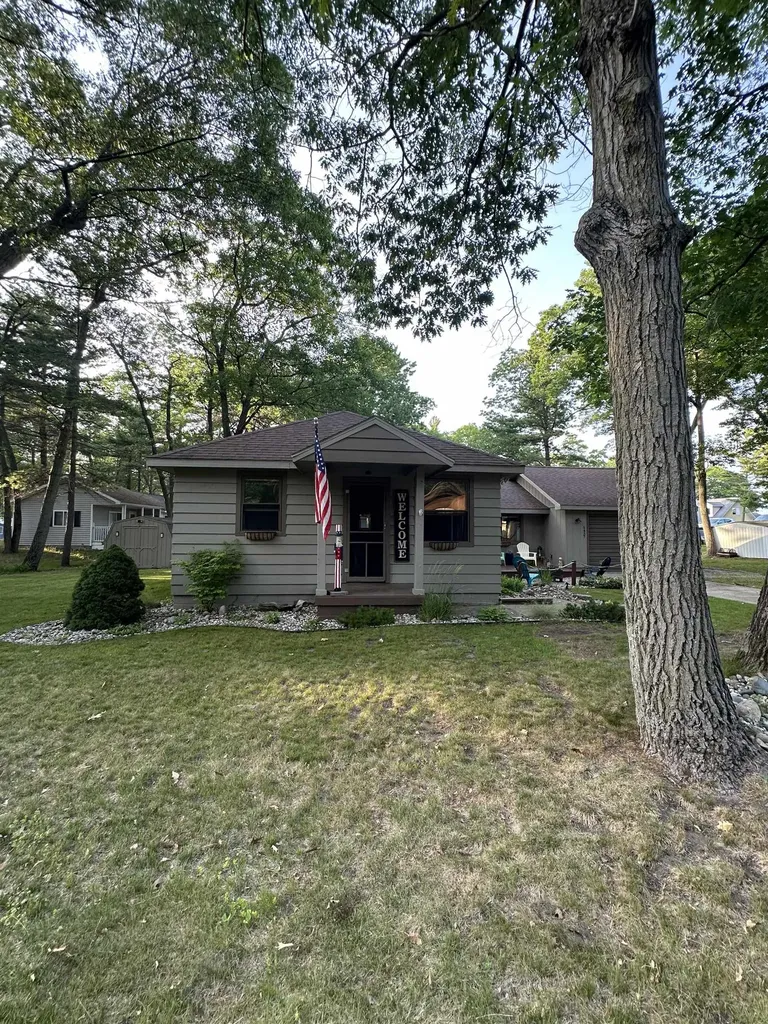 5437 E 8th Street Sims Township MI 48703