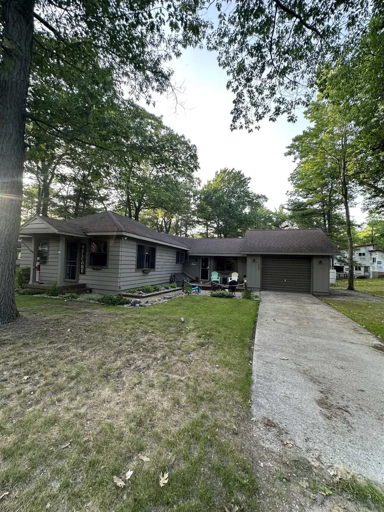 5437 E 8th Street Sims Township MI 48703