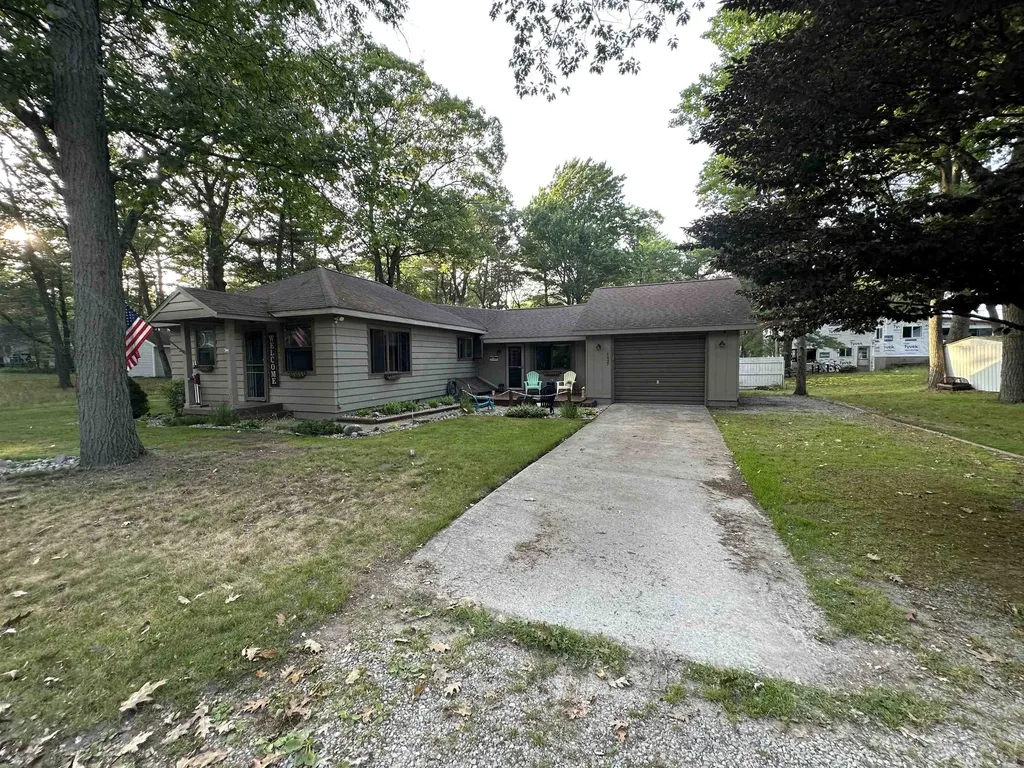 5437 E 8th Street Sims Township MI 48703