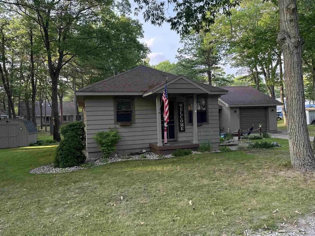 5437 E 8th Street Sims Township MI 48703