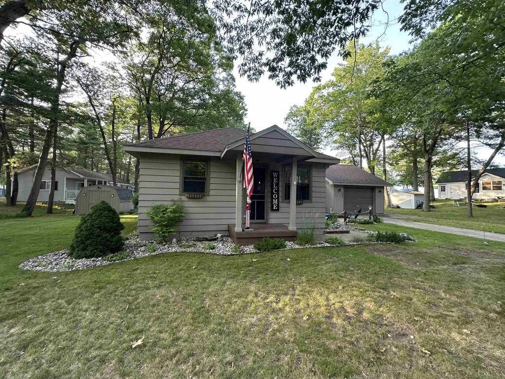5437 E 8th Street Sims Township MI 48703