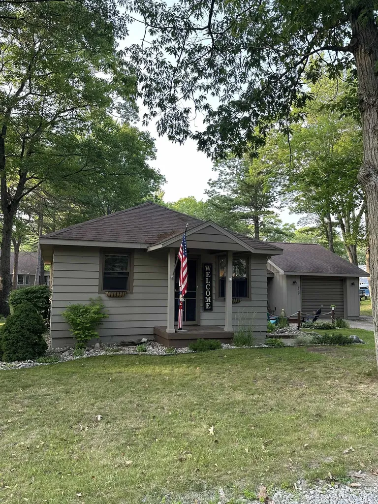 5437 E 8th Street Sims Township MI 48703