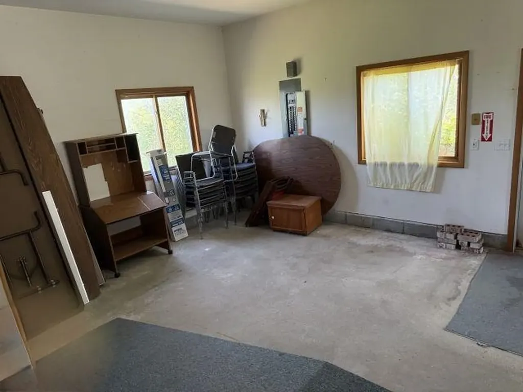 3160 M-65 Plainfield Township MI 48739