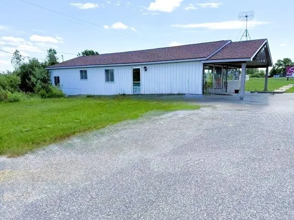 3160 M-65 Plainfield Township MI 48739