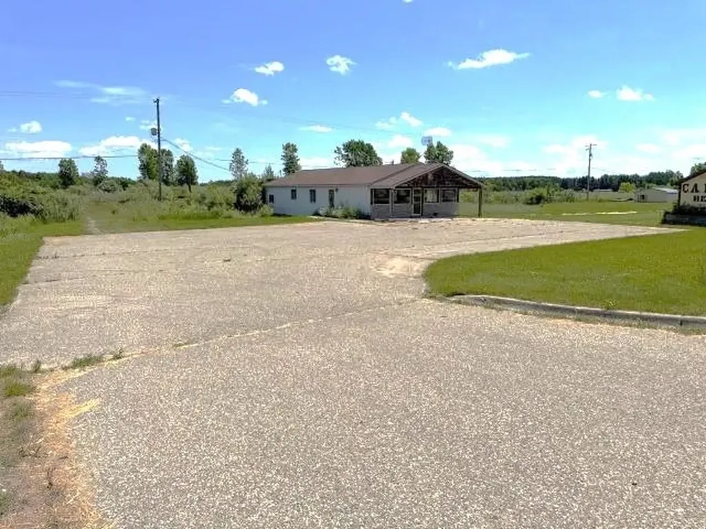 3160 M-65 Plainfield Township MI 48739